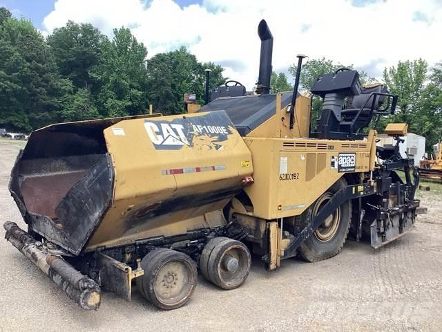 CAT AP1000E Асфальтовкладачі
