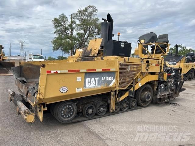 CAT AP1055D Асфальтовкладачі