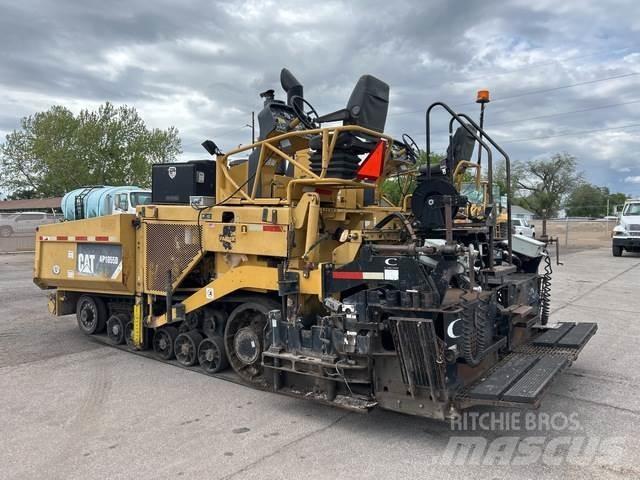 CAT AP1055D Асфальтовкладачі
