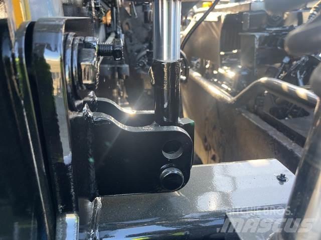 CAT AP1055F Асфальтовкладачі