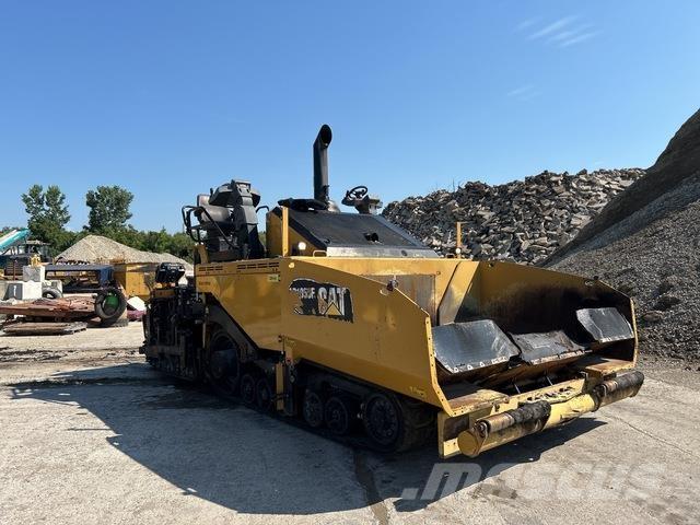 CAT AP1055F Асфальтовкладачі