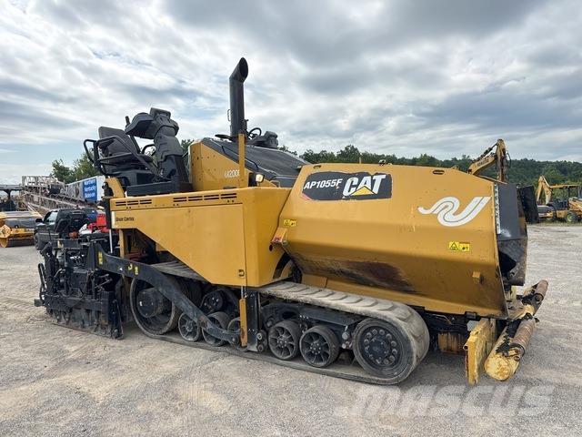 CAT AP1055F Асфальтовкладачі