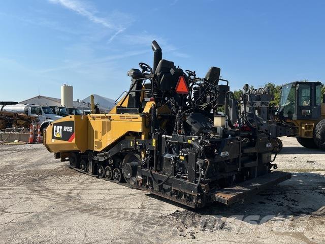 CAT AP655F Асфальтовкладачі