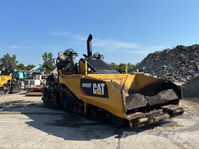 CAT AP655F Асфальтовкладачі