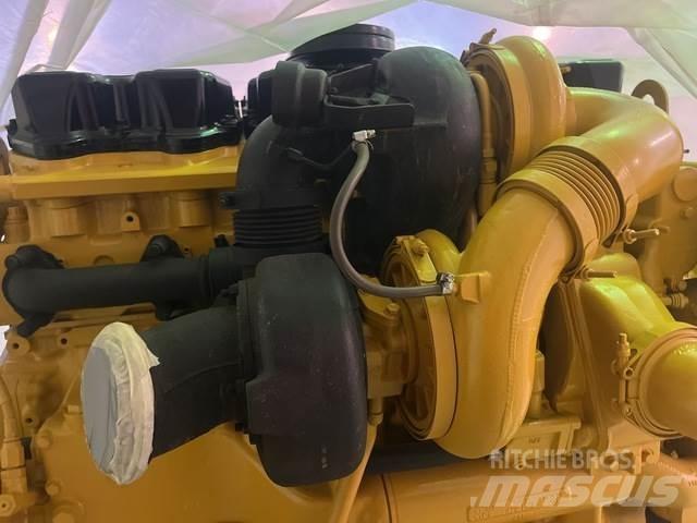 CAT C15 Двигуни
