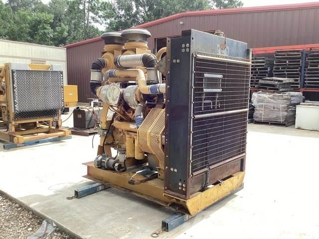 CAT C18 Двигуни