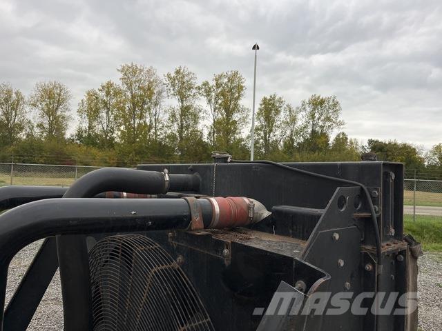 CAT C32 Двигуни