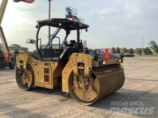 CAT CB16 Котки тротуарні