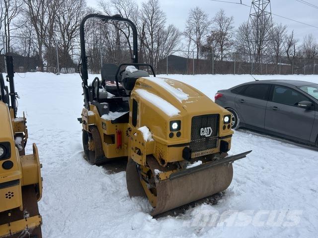 CAT CB2.7 Котки тротуарні