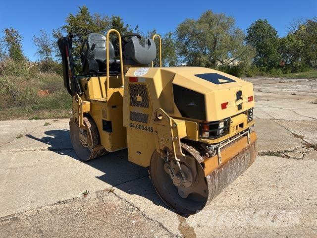 CAT CB24 Котки тротуарні