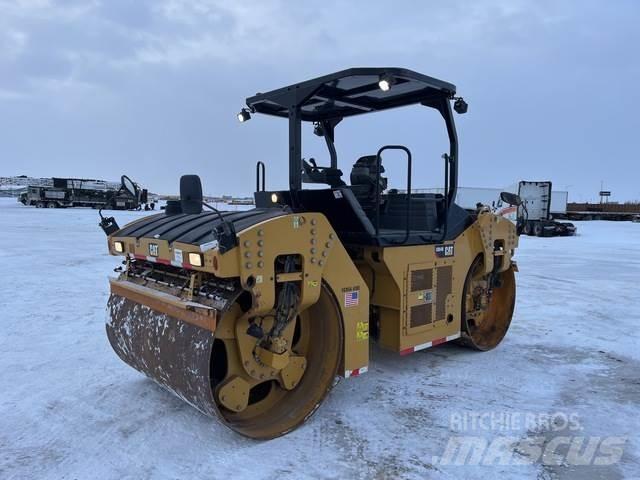 CAT CB64B Котки тротуарні