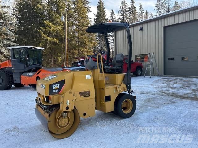CAT CC24 Комбіновані катки