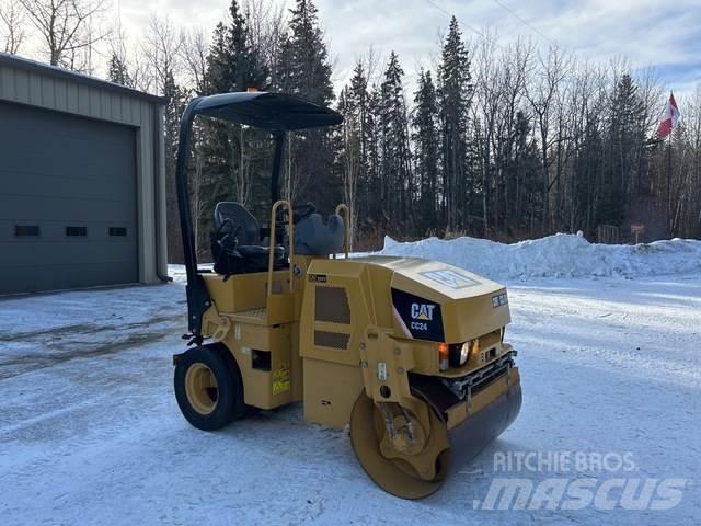 CAT CC24 Комбіновані катки