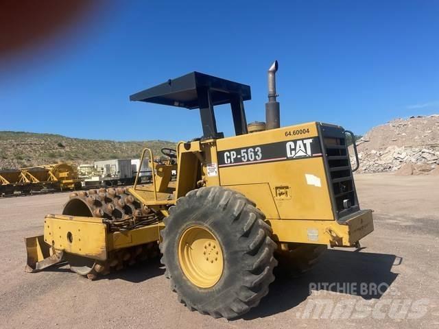 CAT CP563 Грунтові котки
