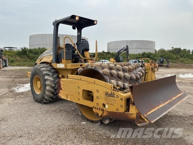 CAT CP563E Грунтові котки