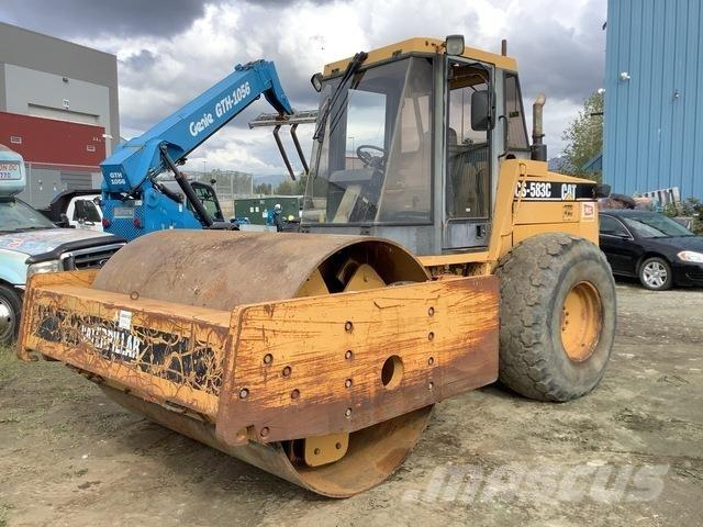 CAT CS-583C Грунтові котки
