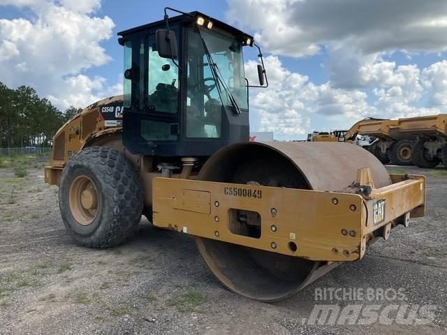 CAT CS54B Грунтові котки