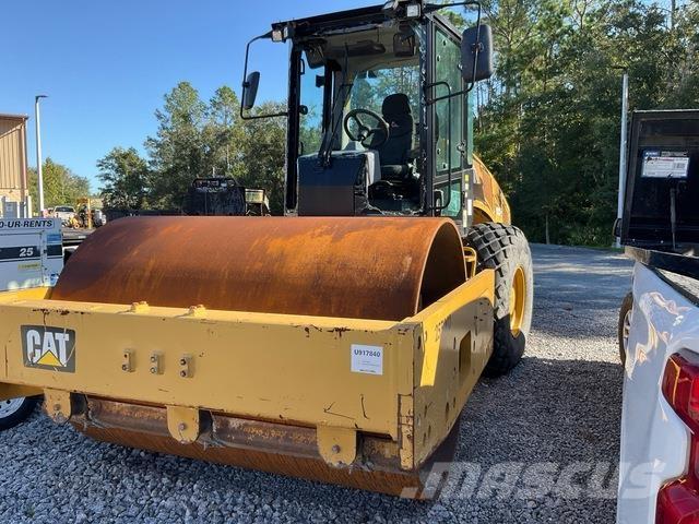 CAT CS66B Грунтові котки