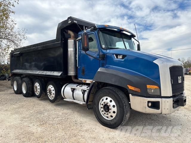 CAT CT660 Самоскиди