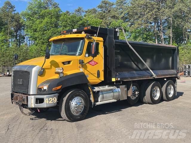 CAT CT660S Самоскиди