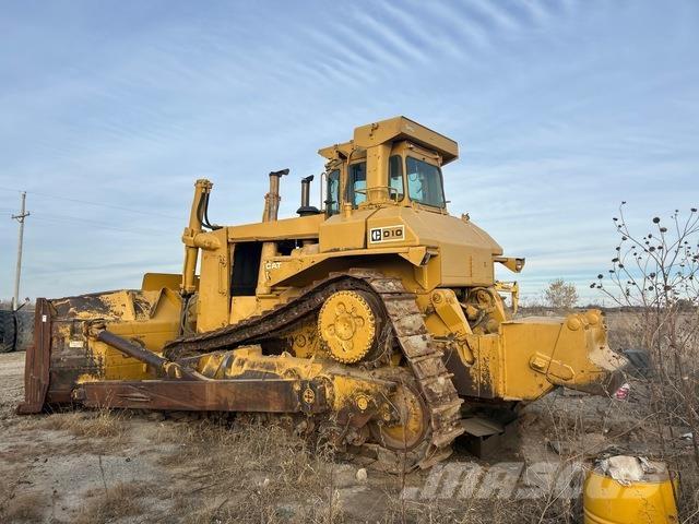 CAT D10 Гусеничні бульдозери