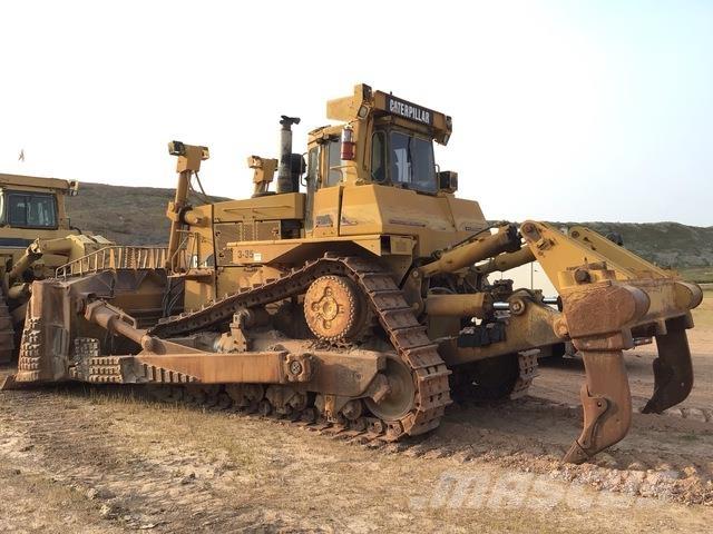 CAT D10R Гусеничні бульдозери