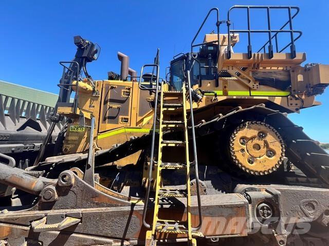 CAT D11T Гусеничні бульдозери