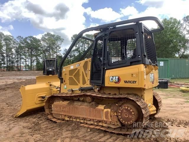 CAT D3 Гусеничні бульдозери
