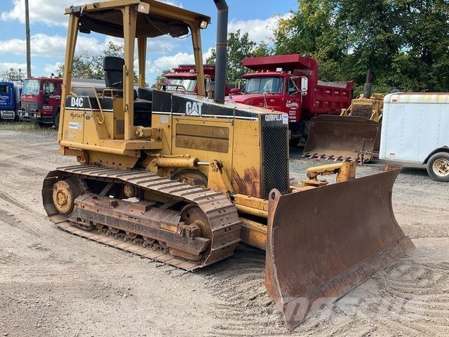 CAT D4C Гусеничні бульдозери
