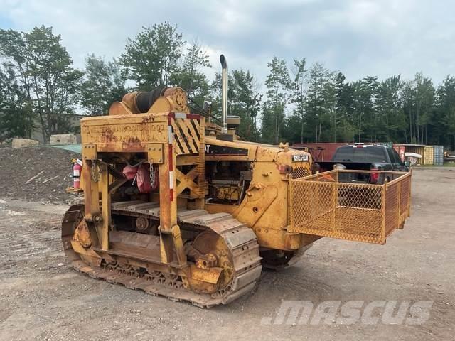 CAT D4E 20 Трубоукладачі