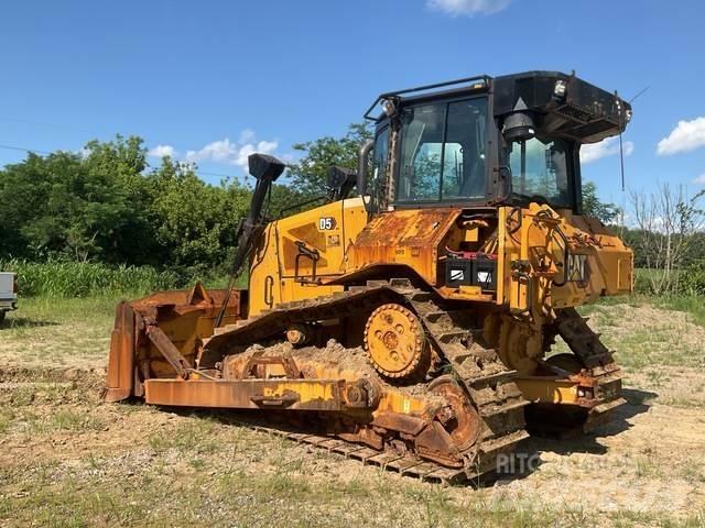 CAT D5 Гусеничні бульдозери