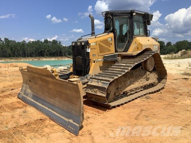 CAT D5 LGP Гусеничні бульдозери