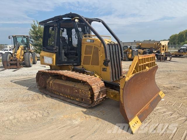 CAT D5K2 XL Гусеничні бульдозери