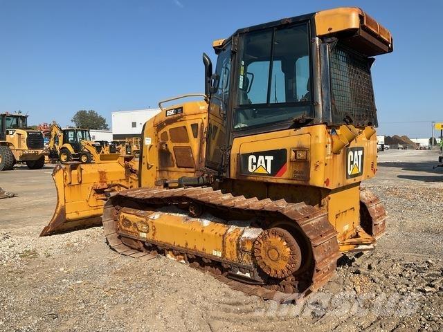 CAT D5K2 XL Гусеничні бульдозери