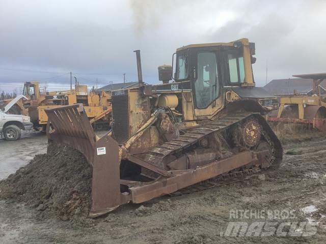 CAT D6 Гусеничні бульдозери