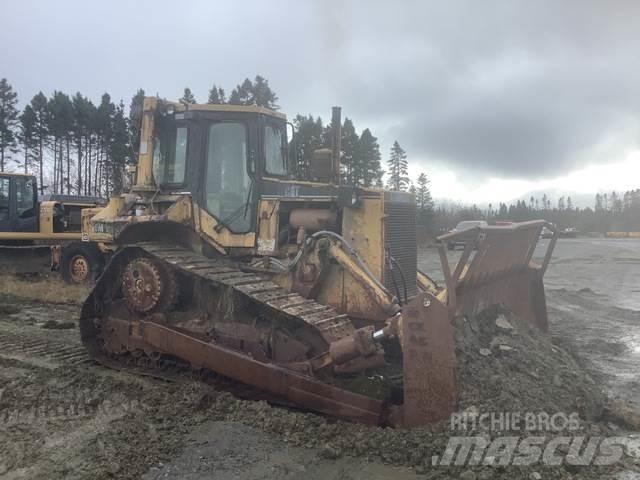 CAT D6 Гусеничні бульдозери