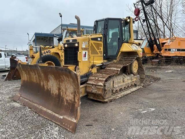 CAT D6N Гусеничні бульдозери