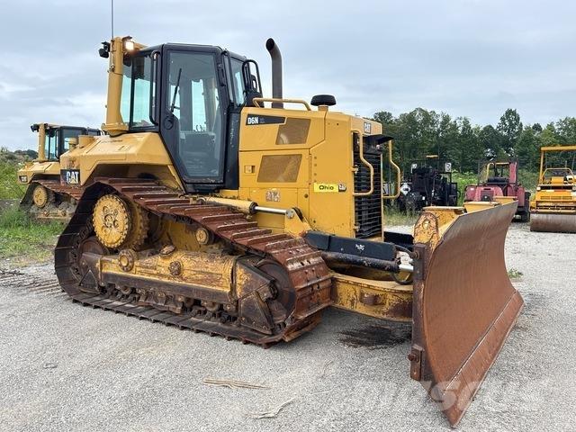 CAT D6N XL Гусеничні бульдозери