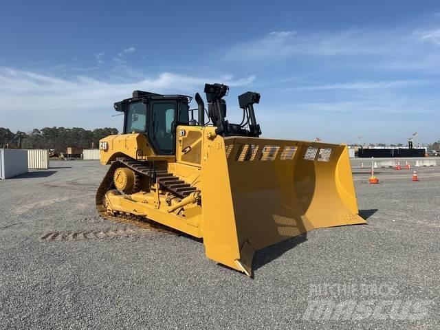CAT D7 Гусеничні бульдозери