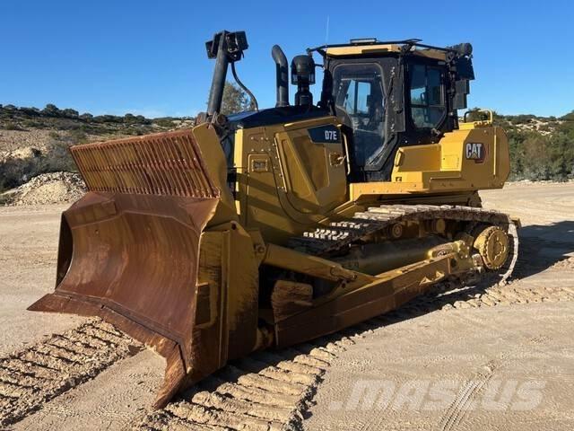 CAT D7E Гусеничні бульдозери