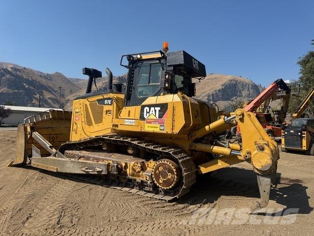 CAT D7E Гусеничні бульдозери