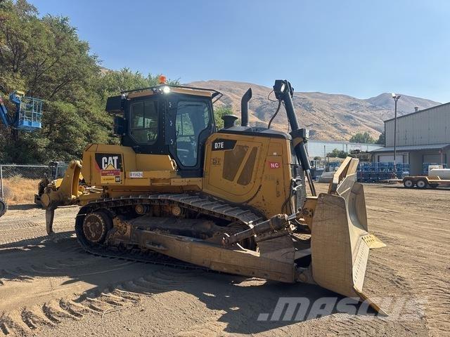 CAT D7E Гусеничні бульдозери