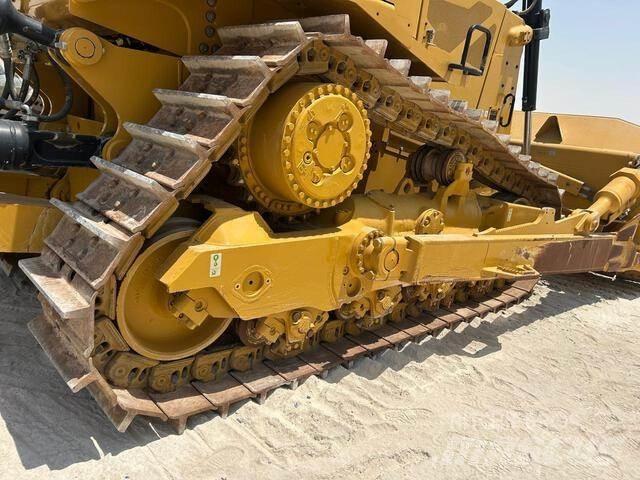 CAT D8 Гусеничні бульдозери