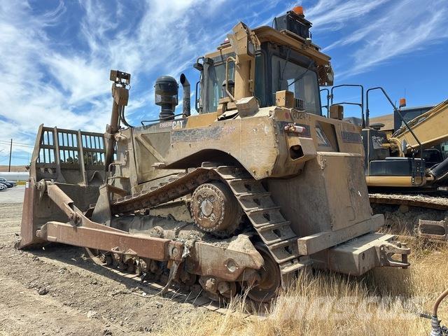 CAT D8T Гусеничні бульдозери