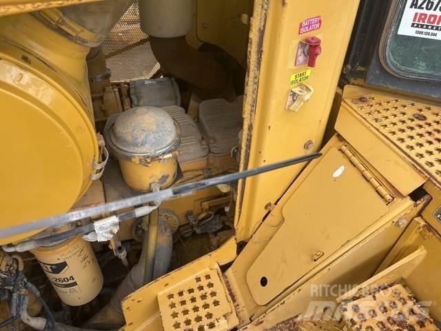 CAT D9T Гусеничні бульдозери