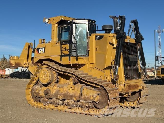 CAT D9T Колісні бульдозери