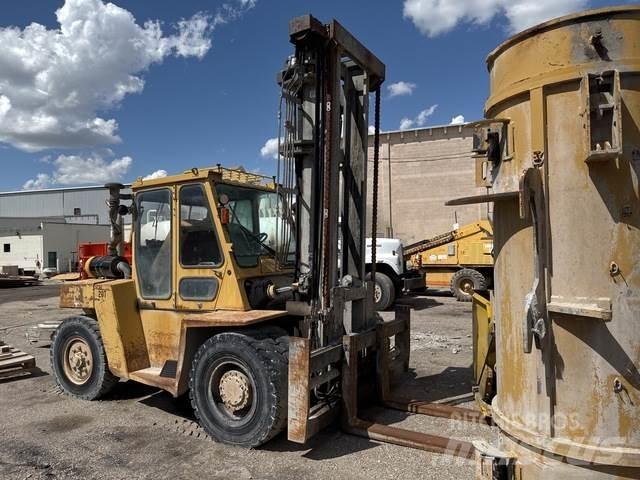 CAT DP90 Навантажувачі підвищеної прохідності