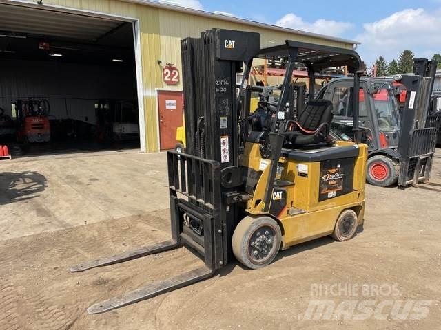 CAT E5000 Електронавантажувачі