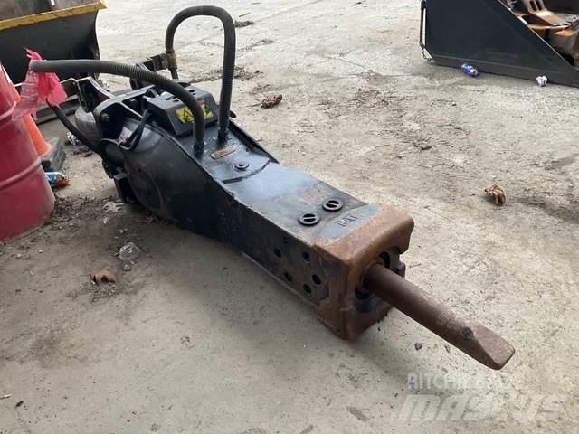 CAT H110E Плуги