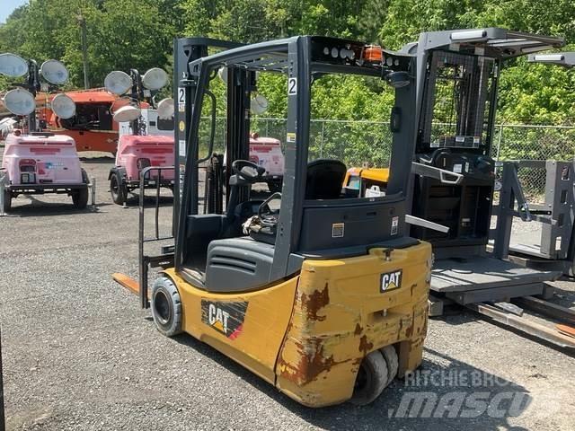 CAT MH 2ET4000 Електронавантажувачі